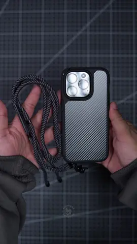 Mobile lanyard, kaki travel memang ngam ada satu | #iphone14 #mobilelanyard #phonestarp  #iphoneaccessories #applemalaysia #edc #blackout