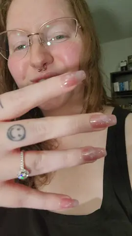 new nails who dis #nails #transition #pressonnails #fakenails #fyp #foryoupage 