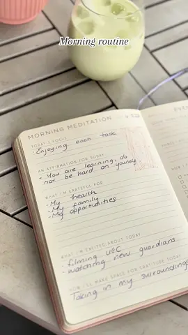 Simple morning routine #ugccontentcreator #Vlog #morningroutine #skincare 