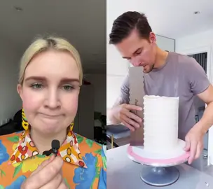 #duet with @HarryBakess #cakereel Who doesnt love a little cake fail 😏 #cakefail #cakehacks #caketips #caketok #cakevideo #thecoronation  