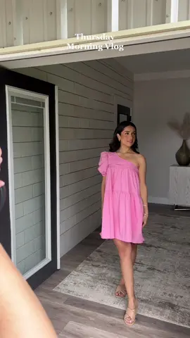 Happy Thursday friends!! I’m excited for this weekend 🥳🥳🥳 #minivlog #tiktokvlog #comewithme #cwm #girlthings #momlife #boymom #momof2 #allaboutyou #thursday #thursdayvlog #modeling #aayboutique #MomsofTikTok 