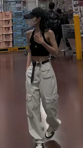 Ngầu đéc#mỗingàymộtoutfit #reviewquầnáo #tiktokshop #StreetStyle 
