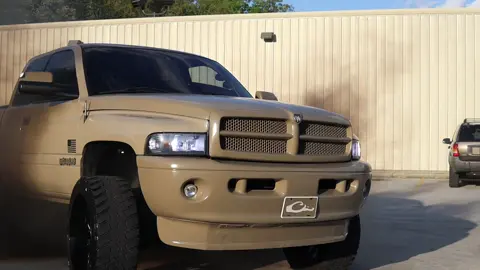Drake just be hittin different #fyp #streettractor #rollor