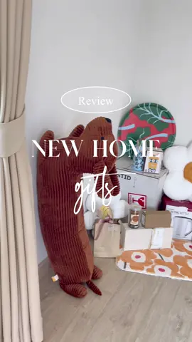 รีวิวของขวัญขึ้นบ้านใหม่ มาดูกันค่าว่ามีอะไรบ้าง เผื่อเป็นไอเดียสำหรับคนที่กำลังหาของขวัญอยู่ค่ะ #ขึ้นบ้านใหม่ #ของขวัญขึ้นบ้านใหม่ #บ้านหลังแรก 