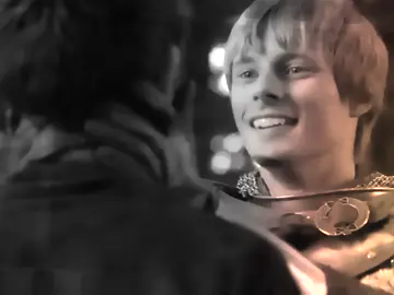 Friendly reminder that lines like “if it hadn’t been for the tenacity of your boy” and “your destiny is calling” aren’t from a fanfiction but canonically in the show💞 #bbcmerlin #merlintok #merlin #merlinemrys #arthurpendragon #merlinedit #merthuredits #merthurship #merthur #bbcmerlinedit #kingandlionheart 