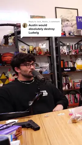 Replying to @Jack_Noble_ I’d fight @Ludwig #willneff #fearandpodcast #austinshow #hasanabi #qtcinderella #ludwigahgren 