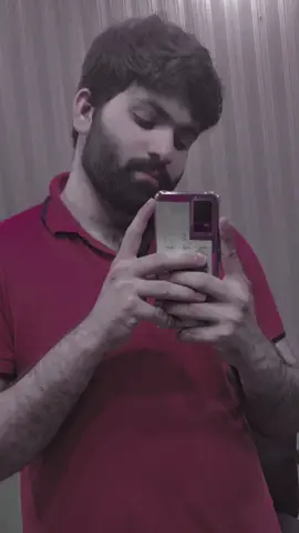 ۔مت دیکھ ہر چہرے کو۔ حسرت  کی نگاہ سے ۔ہر چہرہ کسی نہ کسی کا محبوب ہوتا ہے