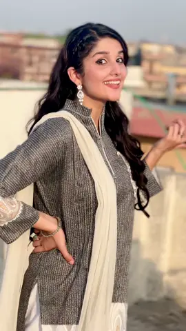 Chehra kia dekhtay ho 😜 #zunairamahii #foryoupage #foryou_page #foryou #trending #fyp 