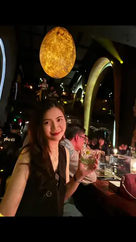 Người ta nói những người không thể chợp mắt trong đêm đen là vì họ tỉnh trong giấc mộng của kẻ khác  #21gam #trend 