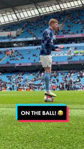If at first you don’t succeed! 😂 #ManCity #Football #PremierLeague #DeBruyne 