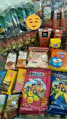 Tá sem ideia pro lanchinho das crianças?  Quer economizar?  Vem aqui pro Real Favorito 🥰, temos muitas opções de lanchinhos. Quer fazer parte do nosso grupo de ofertas?  Manda um OI pra gente no Whatsapp  (014) 99168-4622.  📍Alameda Cônego Aníbal Difrância, 5-52  🚗Temos estacionamento próprio  ⏰️ Segunda à sexta das 8h às 19h        Sábado das 8h às 15h  #realfavorito #bauru #kits #lanchinho #crianças #escola #iogurte 