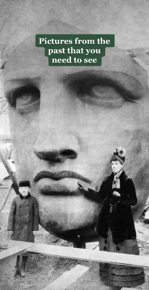 The first one is unpacking the head of the Statue of Liberty in 1885 (Via boredpanda.com) #fyp #history #past #fascinating #cool #slideshow #orchardmag 