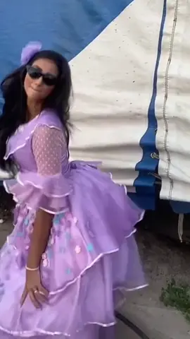 #comoaisabelatanobaile #isabelamadrigal #encantodisney  #Videoleap 