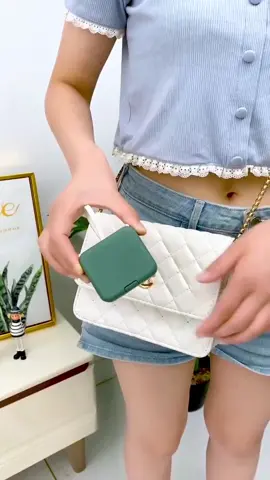 #BackcliponpowerBank It's so convenient to take this back clip-on folding power bank with you when you go out. #Utilityitem #powerBank