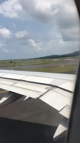 Review cảnh máy bay cất cánh tại Phú Quốc 👍