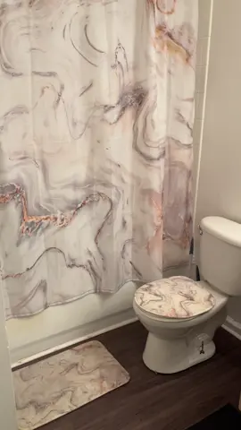 Finally have my bathroom complete and i LOVE it #marleamarshey #bathroommakeover #amazonbathroomfinds #amazonbathroomfavorites #bathroomdecorideas 