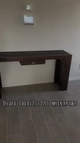 Entry table DIY  #entryway #entrywaytable #entrytablediy #DIY #diyproject #homeprojects #blackfurniture 