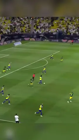 His sprint at 38 😳🔥 #ronaldo #cristianoronaldo #alnassr #alnassrvsalkhaleej #football  #foryou #fyp 