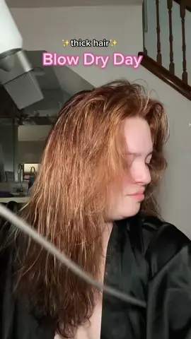 Blow dry day for thick hair 👩🏻‍🦰 #voluminoushairhack #blowdryinghair #hairblowouttips #hairblowouts #blowdryertip #grwmhairroutine #blowdryhairathome #athomeblowouts 