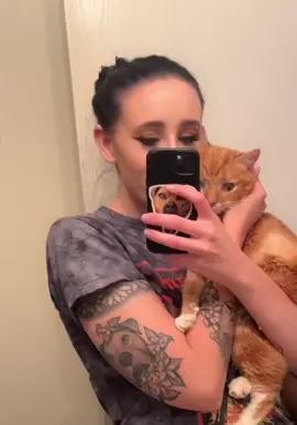 gonna miss his insanely loud purrs 😔