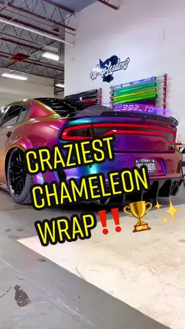 This chameleon wrap 🔥🔥🔥‼️🏆✨ @captiankirk 🏎️  I also teach how to wrap cars in person and online 👌👨‍🏫 #carwrap #carwrapping #vinylwrap #carwraps