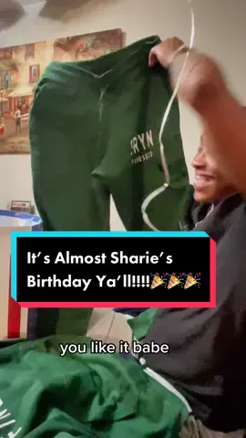 Shout out to @gramzyungn on the dope sweat suits for Sharie’s birthday!!!!!🎉🎉🎉 #birthdayvibes #blackownedbusiness #birthdaybehavior #surprise #taurusvibes 