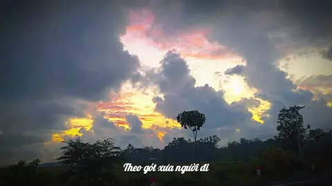 Ánh mắt kẻ si tình nhìn kẻ tình si...#jnhatduyn03 #one_musictiktok #one_gltt 