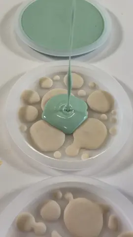 When I say, “BUBBLESSSS!”…what do you think of?? #DIY #ecoresin @Alumilite #jesmonite #concrete #plaster #demolding #polkadot 