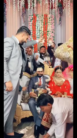 Show-off? nah.....😂😂. Punjabi weddings. Best of Nirvair Pannu. #nzwale #sydneywale #ukwale #canadawale #torontowale #surreypind #truckanwale #pindawalejatt #sidhumoosewala #italywale #uaewale #uaepunjabi #dubaiwale