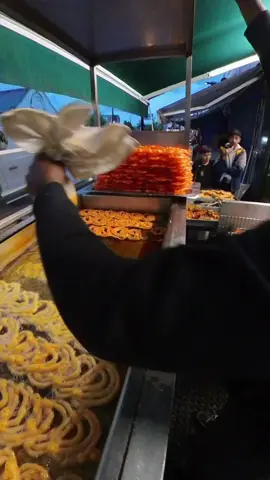 POV: You went on a late night stroll to Southall to get some jalebis and gol gappe #UB1UB2 #London #Southall 