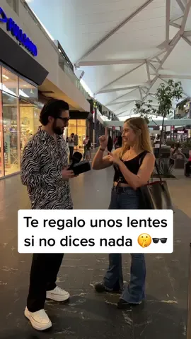 Este fin iremos a CDMX ¿dónde deberíamos regalar? 🤔 @Mr. Hillman #regalandolentes #lenteshillman #marcamexicana #hillmaneyewear 