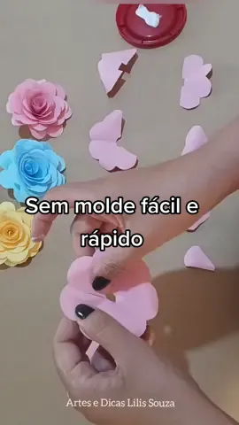 Rosa de papel, olha que lindo o resultado #rosadepapel #flordepapel #artesanato #manualidades #feitoamao #handemade #craft #artesedicas 