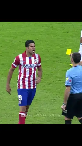 Players Vs referee #5 #championsleague #referee #football #Soccer #futbol #arbitro #arbitros #barcelona #Soccer #arbitros 