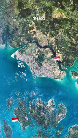 🇮🇩Peta Batam dan Singapore dari tahun ke tahun sejak 1984.  Dapat dilihat terdapat beberapa proyek reklamasi di sekitar kawasan Batam centre yang menambah sedikit luas daratab Batam. Begitu pula dengan Singapore yang secara bertahap telah meningkatkan luas daratan melalui reklamasi. Sejak memperoleh kemerdekaan pada tahun 1965, Singapore telah berkembang dari 580km2 menjadi 717km2.  📸 By : @dailyoverview  #secbatam #batam #kotabatam #singapore #reklamasi #batamisland #foryourpage 