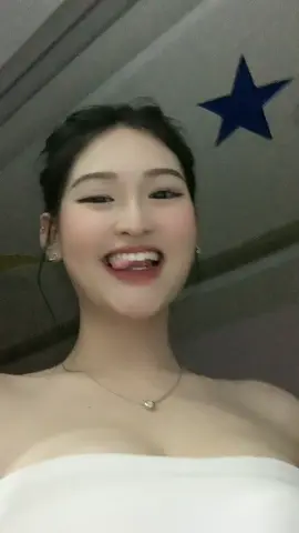 #xuhuongtiktok hello em tên gì đây không phải thính đâu 😜