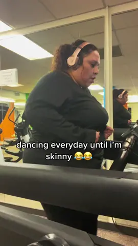 trynna make cardio fun i guess…. #nursesoftiktok #nursesweek #atx #weightloss #plussize #fyp 