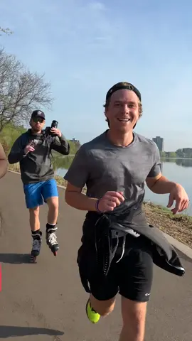 If you saw us singing Taylor Swift on our run this morning no you didnt… #picturetoburntaylorswift #taylorswift 