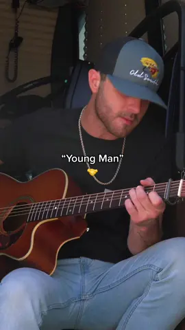 I wish Grandpa’s never died, this one’s for mine 🙏🏻🖤 #YoungMan #countrymusic #countrytiktok #fyp #bewmusic #singersongwritersoftiktok 