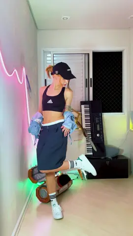 Esse Stan Smith da @adidas  é tão lindo e combina com tantos lookinhos que é difícil escolher um #criadocomadidas  
