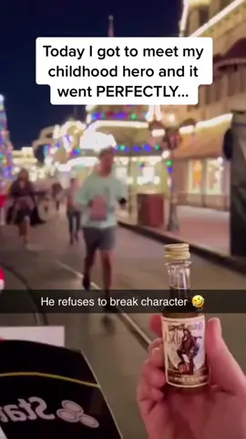The way he runs back at the end 😭😭😭 (@joggingjacksparrow) #pubity 