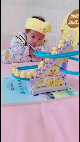 do you like this chiken upstairs?#this #toys #is #funny #chiken #upstairs #asmr #tiktok #fypage #amazontoys #cooltoys #funnytoys #toyunboxing #toyasmr #unboxing #foryou #toy 