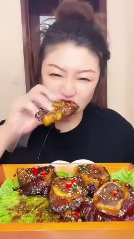 #food #foodvideo #foodtiktok #foodasmr #mukbang #mukbangvideo #chinesefood #diliciousfood #eating #eatingasmr #fyp #trending 
