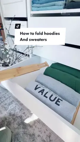 Replying to @jaaayynss how to fold sweatshirts and hoodies #howtofoldsweaters #howtofoldhoodies #organization #CleanTok 