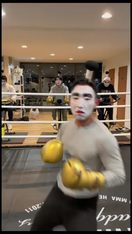 かかってこいや〜🥊