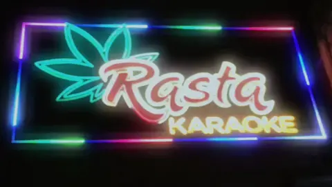 nak pas nesunan tinggal berdendang saja bolo, sesuk lagi merajuk meneh penting Ojo bubar 😁 #rasta #foryoupage #fyp #karaoke #rastakaraoke #salatiga24jam #karaoketiktok #mangkupurel #purel #salatigahits #
