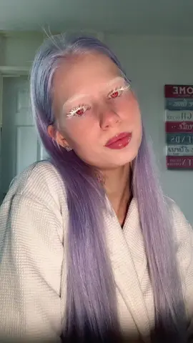 SNOW QUEEN ✨🤍 I’m back !!! #fyp #foryoupage #trending #albino #albinism #angel #snowqueen #Oculocutanoeousalbinism #nystagmus #albinogirl #unique #rarebeauty 