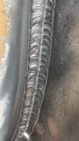 Starting to get a little better with the 2 bead caps. Still need some work tho 🍻 Finished up the 30” Manway this morning 👨🏽‍🏭🔥⭕️  #6010 #5p #6010welds #manway #weld #welder #ilove #welding #tank #tankie #tanke #tankwelder #ilovemyjob #tankwelding #metabo #wirewheel #goodvibes #goodvibesonly 