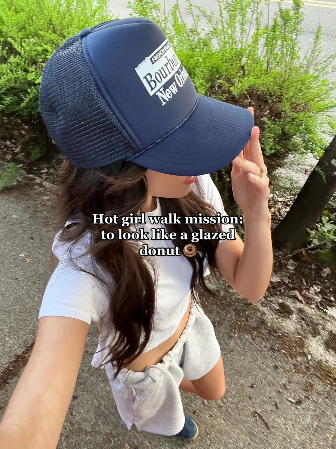 if you dont break a lil sweat did you even go #fashiontiktok #casualoutfit #hotgirlwalk #glazeddonut #pov #relatable 
