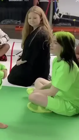 Billie Eilish With Her Little Fans 💚💚💚 #billieeilish #billieeilishwithkids #billieeilishfanpage #fyp#billieeilishhotmoments