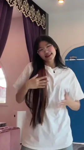:P 